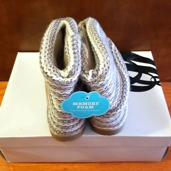 Memory Foam Boots - Picture 3 of 4